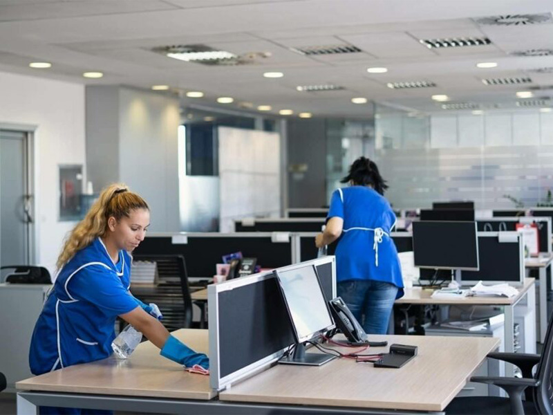 Nettoyage locaux commerciaux